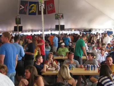 2011 CWS Omaha Baseball Village 31